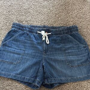 Maurices pull on high rise jean shorts EUC